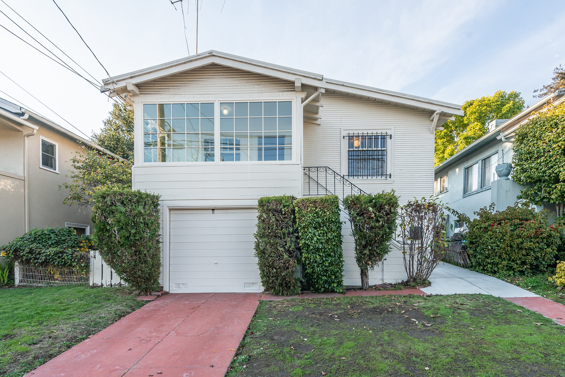 457 Athol Avenue